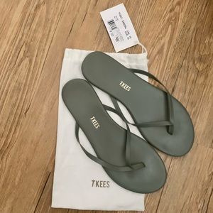 Women’s Tkees Flip Flops - 9